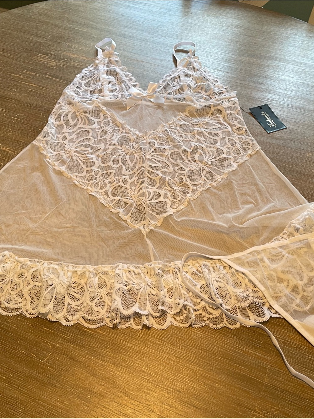 NWT Frederick's of Hollywood White Lace Sheer Chemise & Thong Set. 2X.